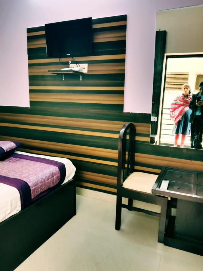 Perfect Palace Hotel Ню Делхи Екстериор снимка