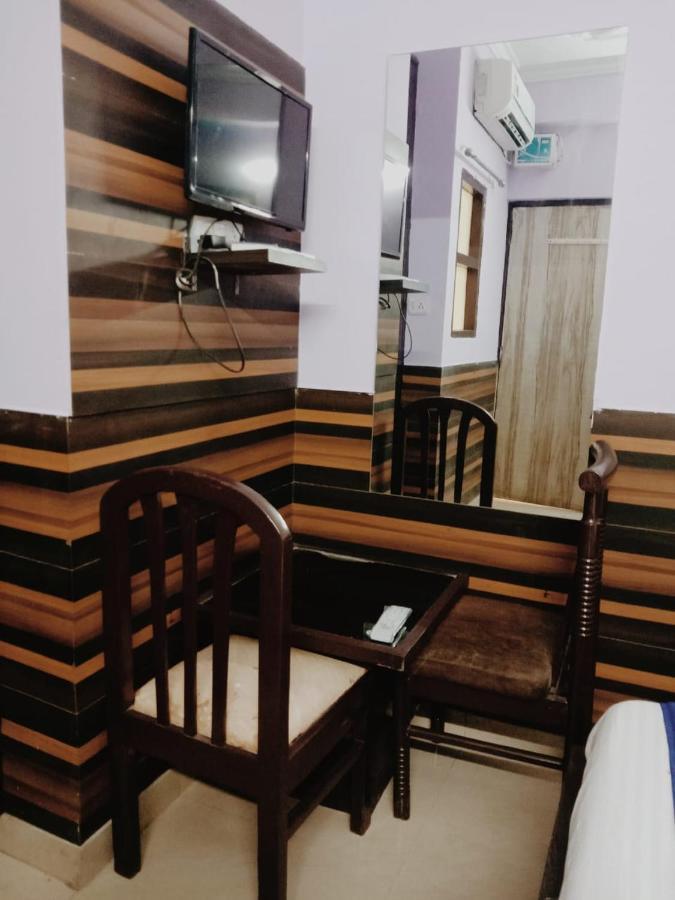 Perfect Palace Hotel Ню Делхи Екстериор снимка