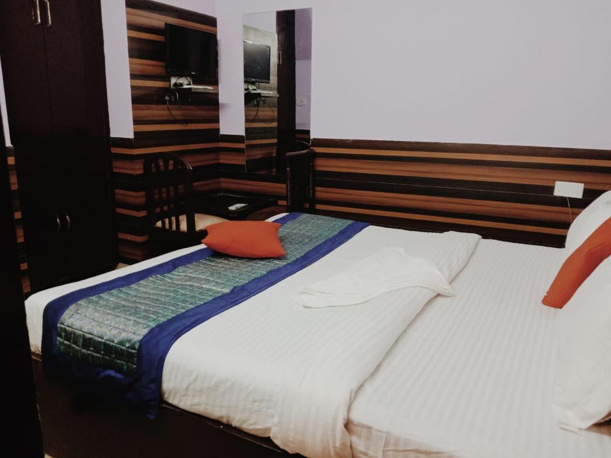Perfect Palace Hotel Ню Делхи Екстериор снимка